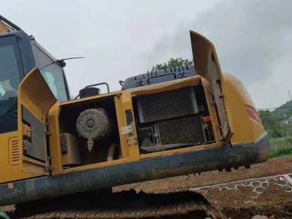 徐工XE215DA履帶式挖掘機(jī)