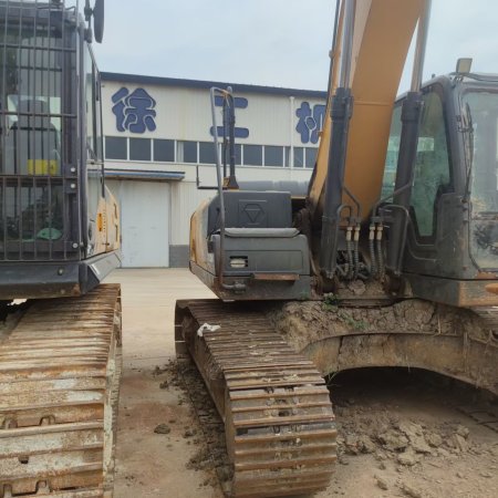 徐工XE215DA履带式挖掘机