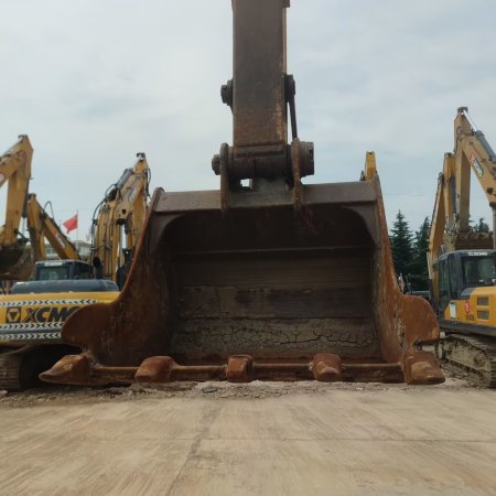 徐工XE215DA履带式挖掘机