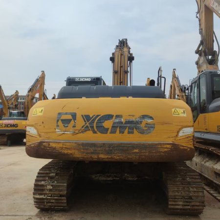 徐工XE215DA履带式挖掘机