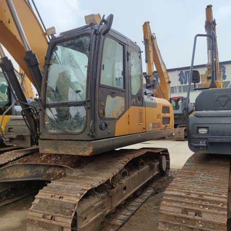 徐工XE215DA履带式挖掘机