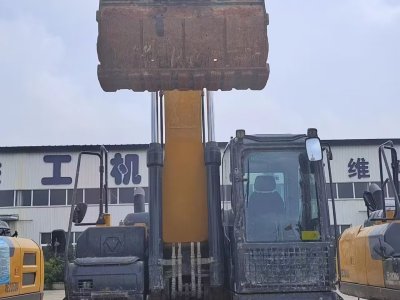 徐工XE270DK履帶式挖掘機(jī)