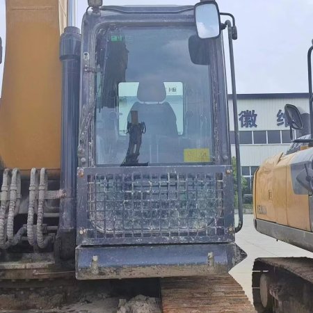 徐工XE270DK履带式挖掘机