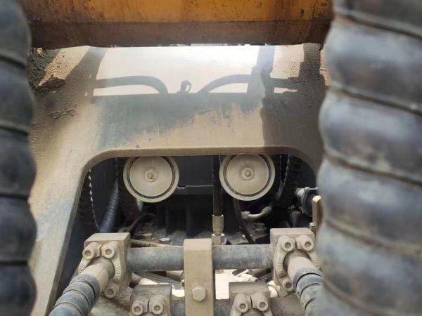 徐工XE215DA履帶式挖掘機(jī)