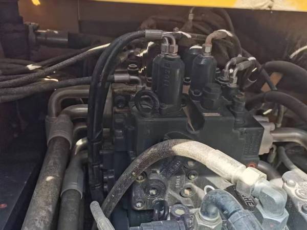 徐工XE380DK履帶式挖掘機