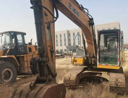 徐工XE150D履带式挖掘机