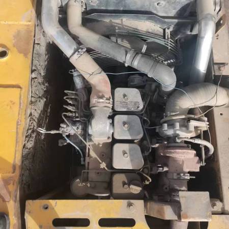 徐工XE150D履带式挖掘机