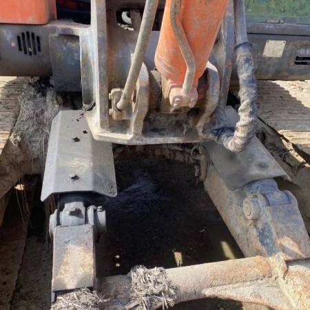 斗山DX80履带式挖掘机