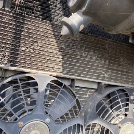 斗山DX80履带式挖掘机