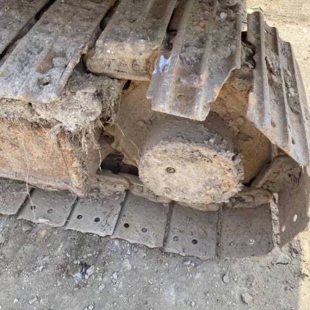 斗山DX80履带式挖掘机