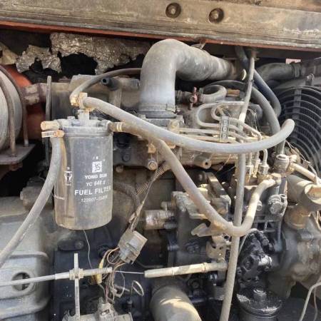 斗山DX80履带式挖掘机