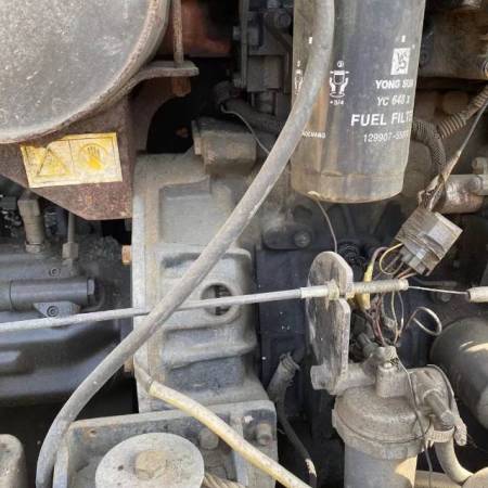 斗山DX80履带式挖掘机