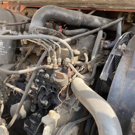 斗山DX80履带式挖掘机