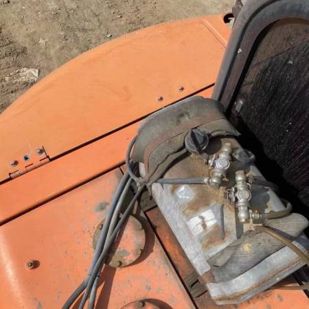 斗山DX80履带式挖掘机