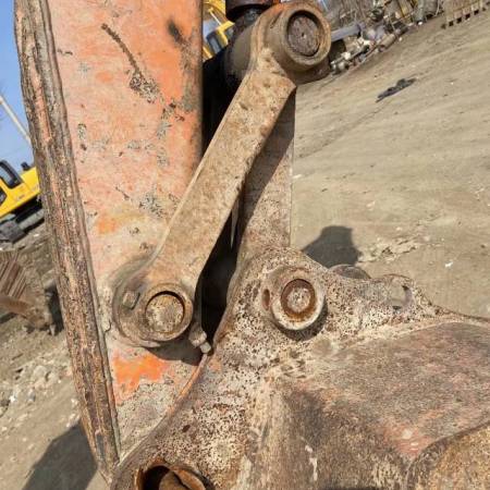 斗山DX80履带式挖掘机