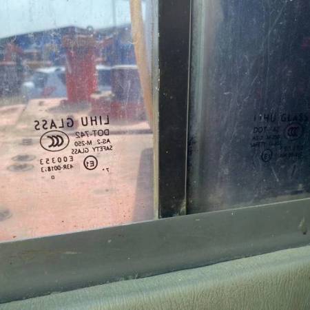 斗山DX80履带式挖掘机