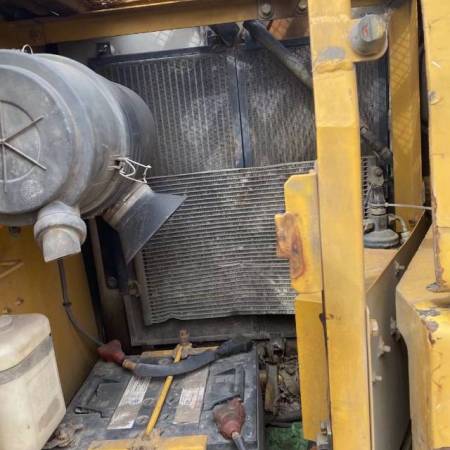 厦工XG808履带式挖掘机