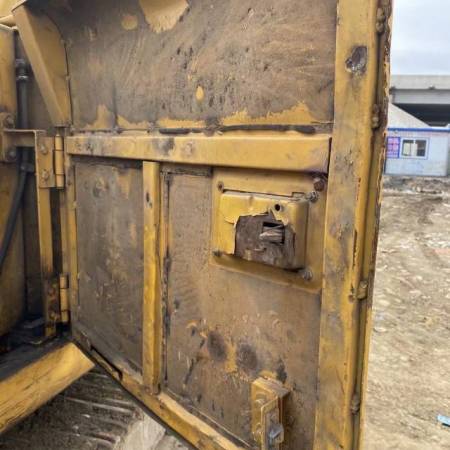 厦工XG808履带式挖掘机