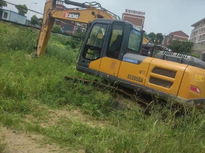 徐工XE205DA履帶式挖掘機(jī)