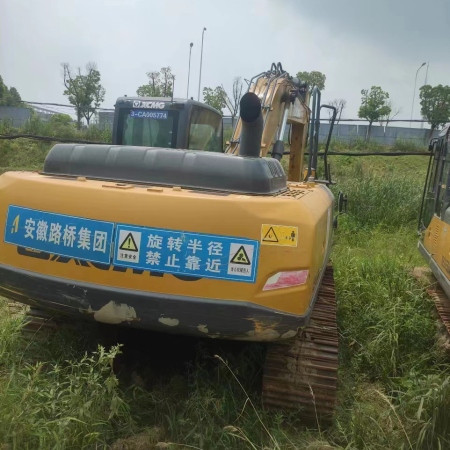 徐工XE205DA履带式挖掘机