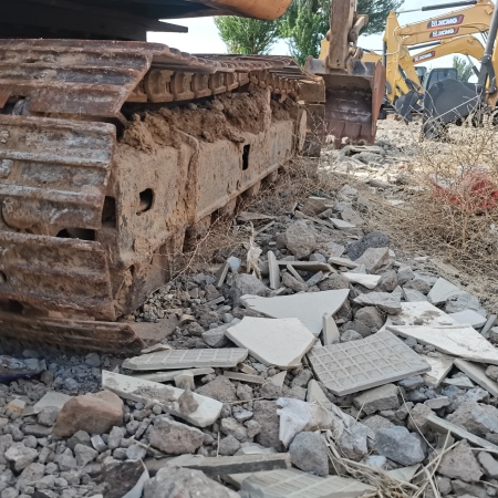 雷沃重工FR80G履带式挖掘机