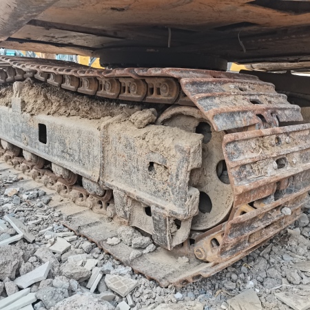 雷沃重工FR80G履带式挖掘机