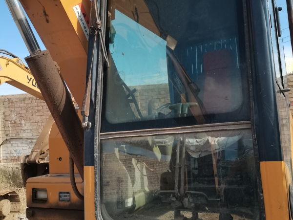 雷沃重工FR80G履帶式挖掘機