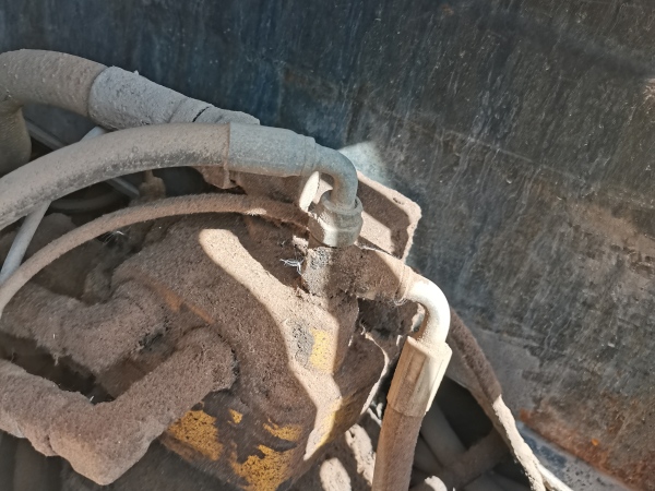 現(xiàn)代R60-7履帶式挖掘機