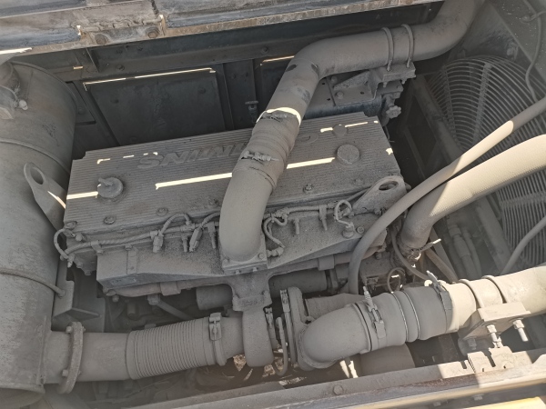 徐工XE490D履帶式挖掘機