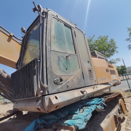 徐工XE490D履带式挖掘机