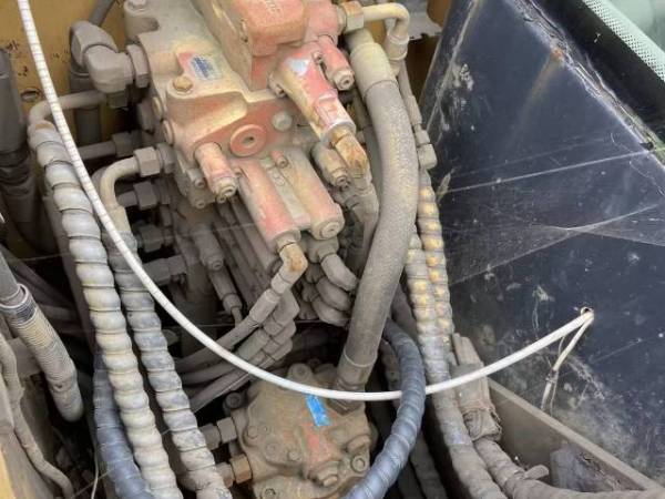 柳工CLG906C履帶式挖掘機(jī)