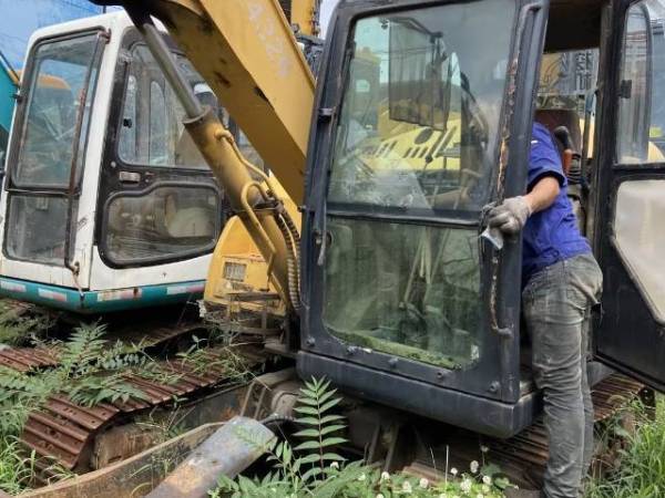 柳工CLG906C履帶式挖掘機(jī)