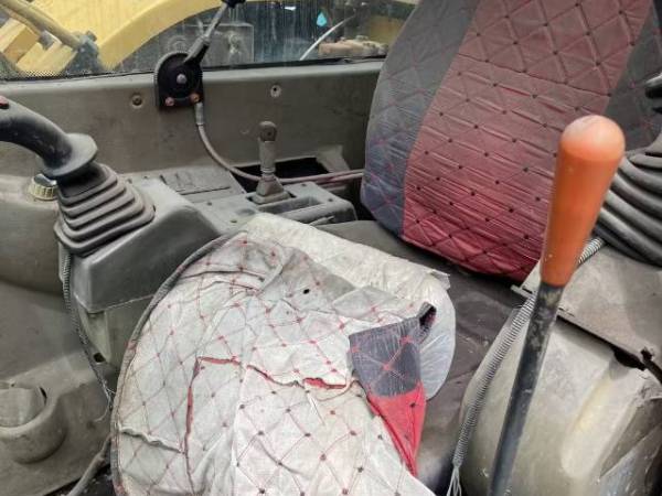 柳工CLG906C履帶式挖掘機(jī)