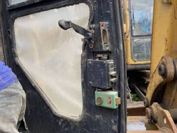 柳工CLG906C履帶式挖掘機(jī)