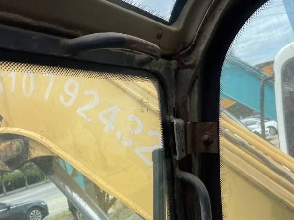 柳工CLG906C履帶式挖掘機(jī)