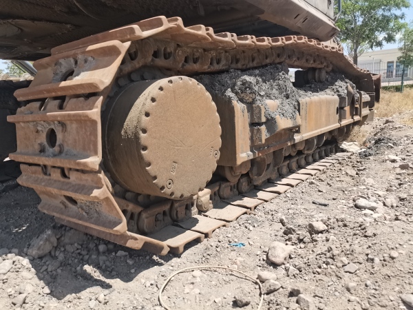 徐工XE470D履帶式挖掘機