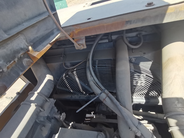 徐工XE470D履帶式挖掘機