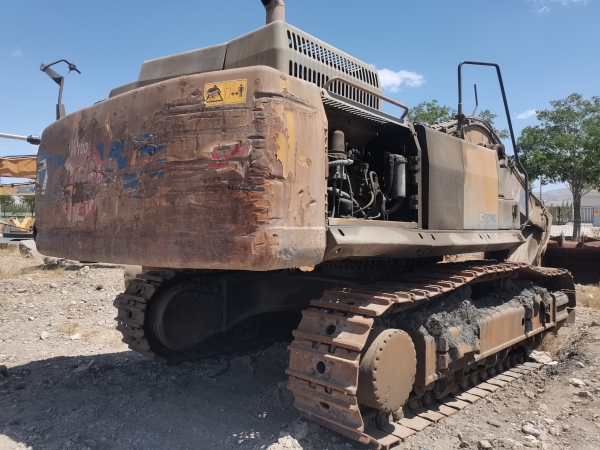 徐工XE470D履帶式挖掘機