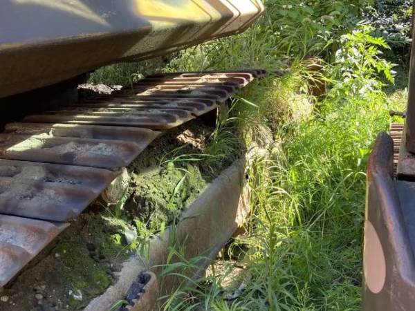 雷沃重工FR360-7履帶式挖掘機