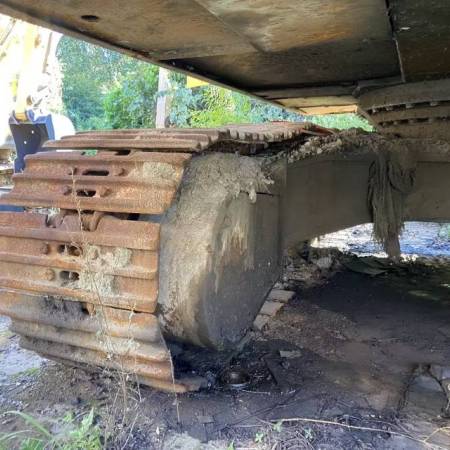 雷沃重工FR360-7履带式挖掘机