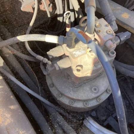 雷沃重工FR360-7履带式挖掘机