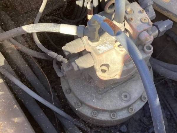 雷沃重工FR360-7履帶式挖掘機