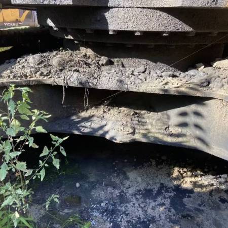 雷沃重工FR360-7履带式挖掘机