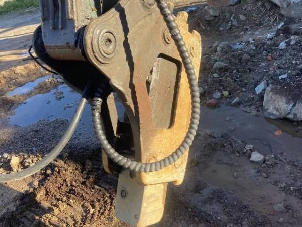 山河智能SWE70履帶式挖掘機