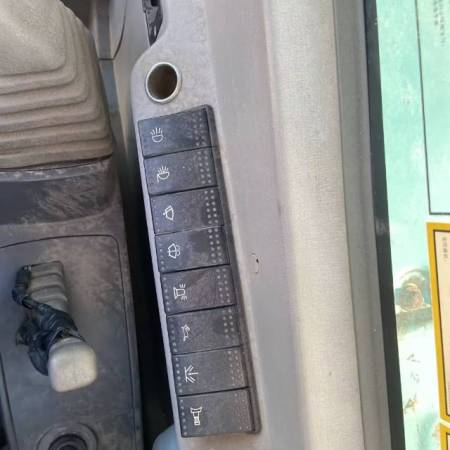 山河智能SWE70履带式挖掘机