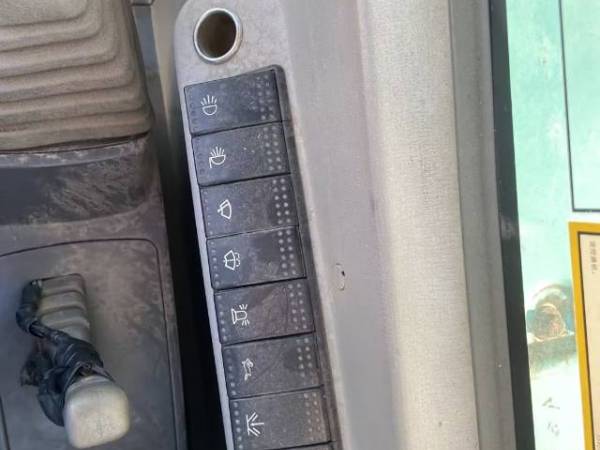 山河智能SWE70履帶式挖掘機