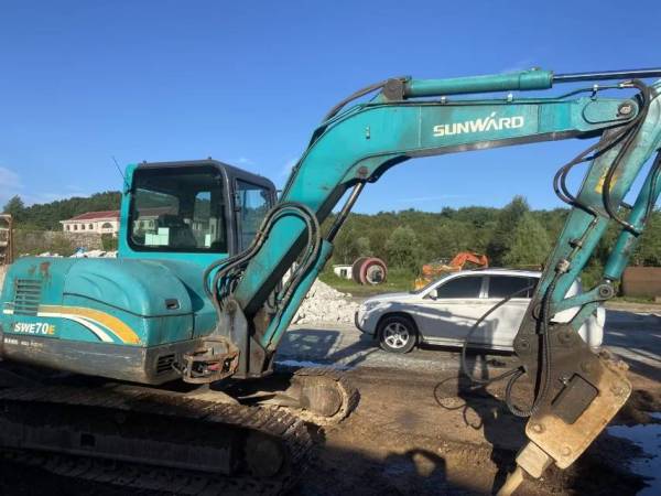 山河智能SWE70履帶式挖掘機