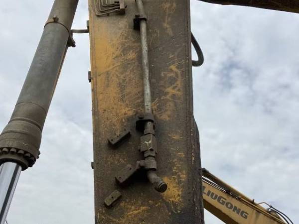 山東臨工LG6250履帶式挖掘機