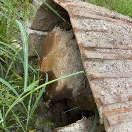 山东临工LG6250履带式挖掘机