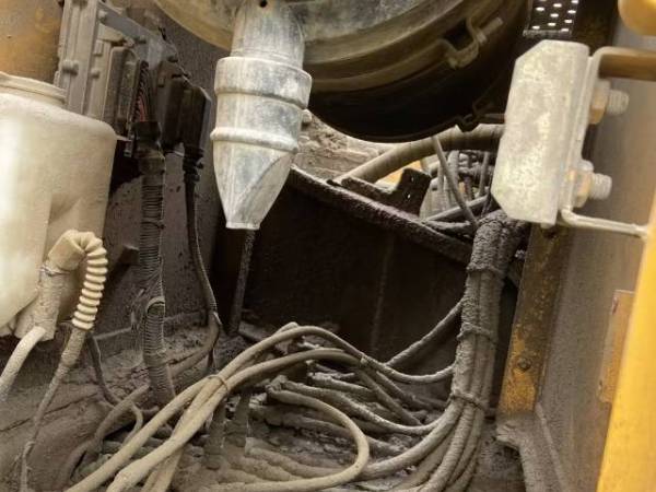 山東臨工LG6250履帶式挖掘機